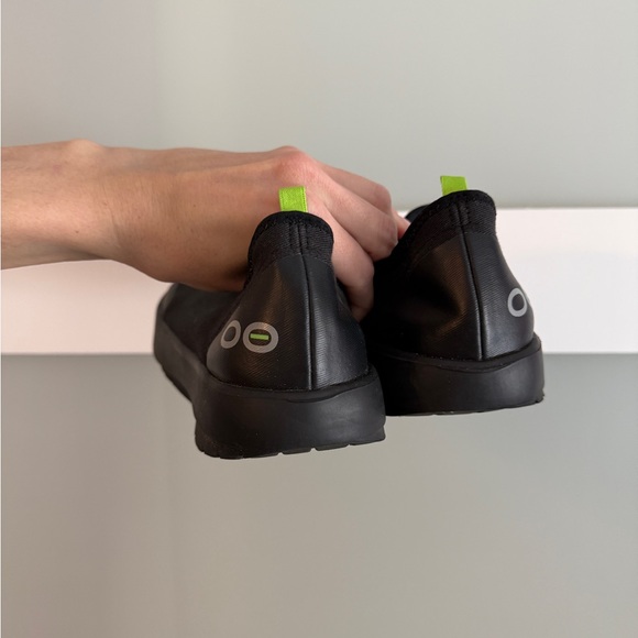 Oofos OOmg Low eeZee Shoe - Picture 5 of 5